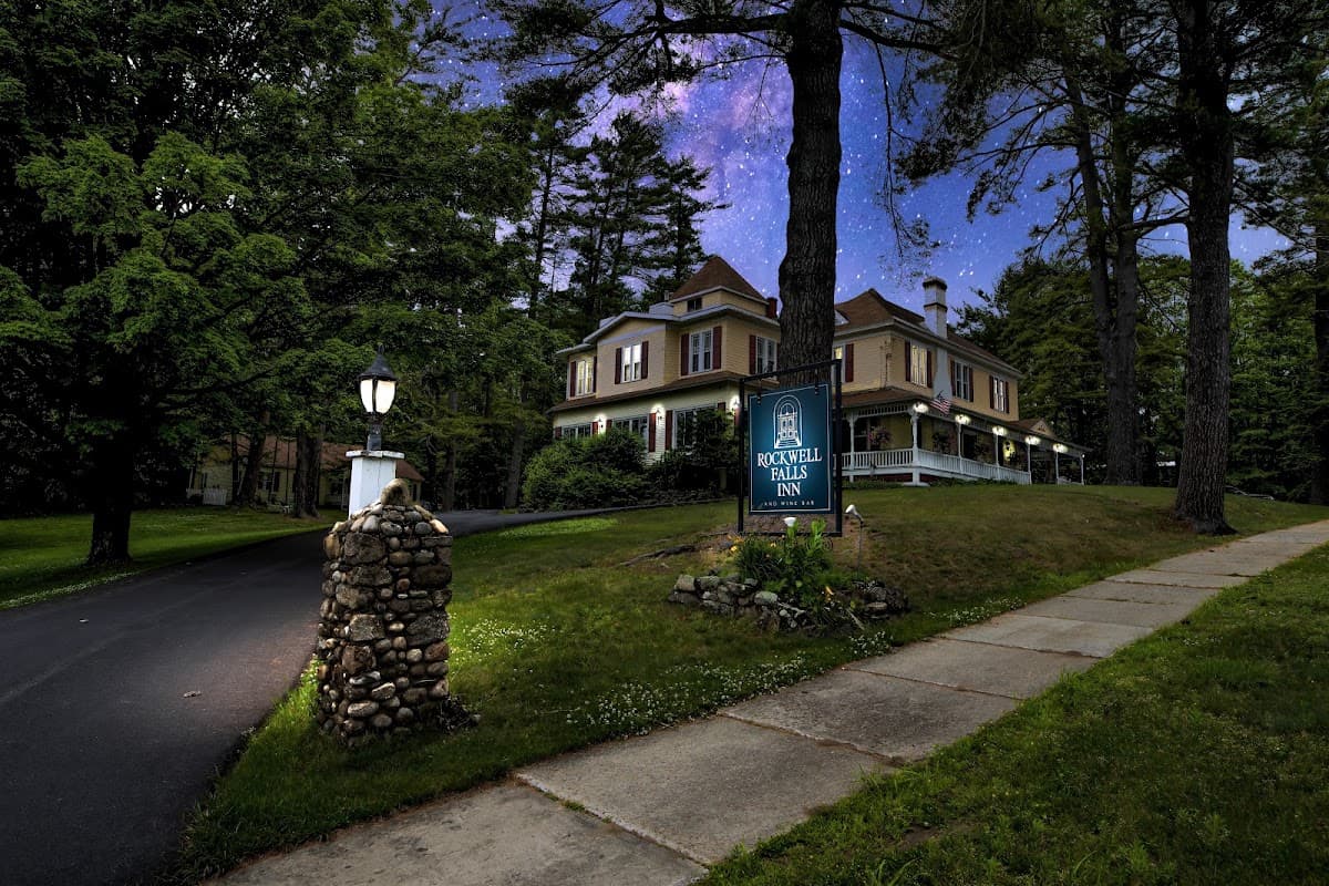 Rockwell Falls Inn and Wine Bar, Hotel in Lake Luzerne