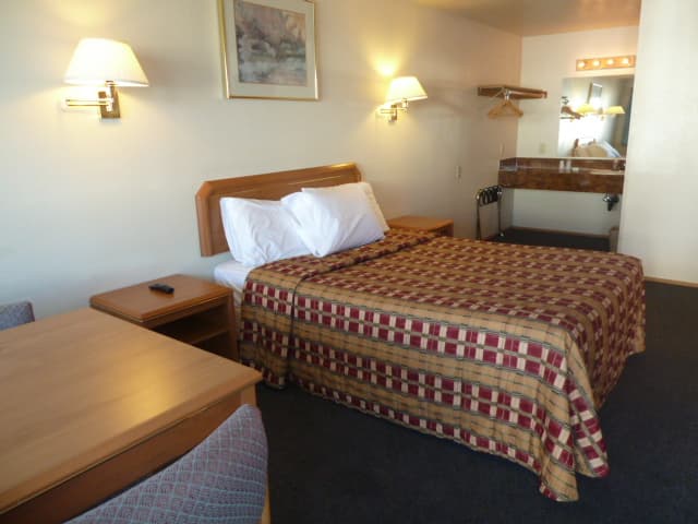 Budget Lodge Milwaukie Inn, Hotel in Oak Grove