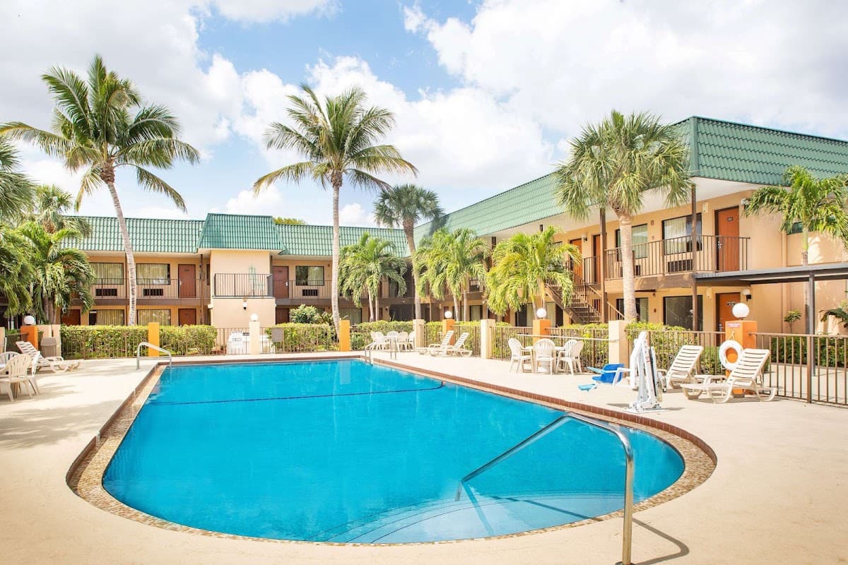 Super 8 by Wyndham North Palm Beach, Hotel in North Palm Beach