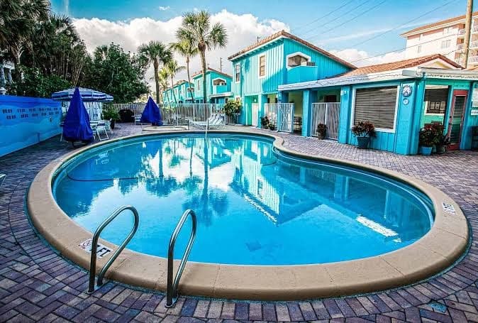 Sand Dune Shores Resort, Resort in Palm Beach Shores