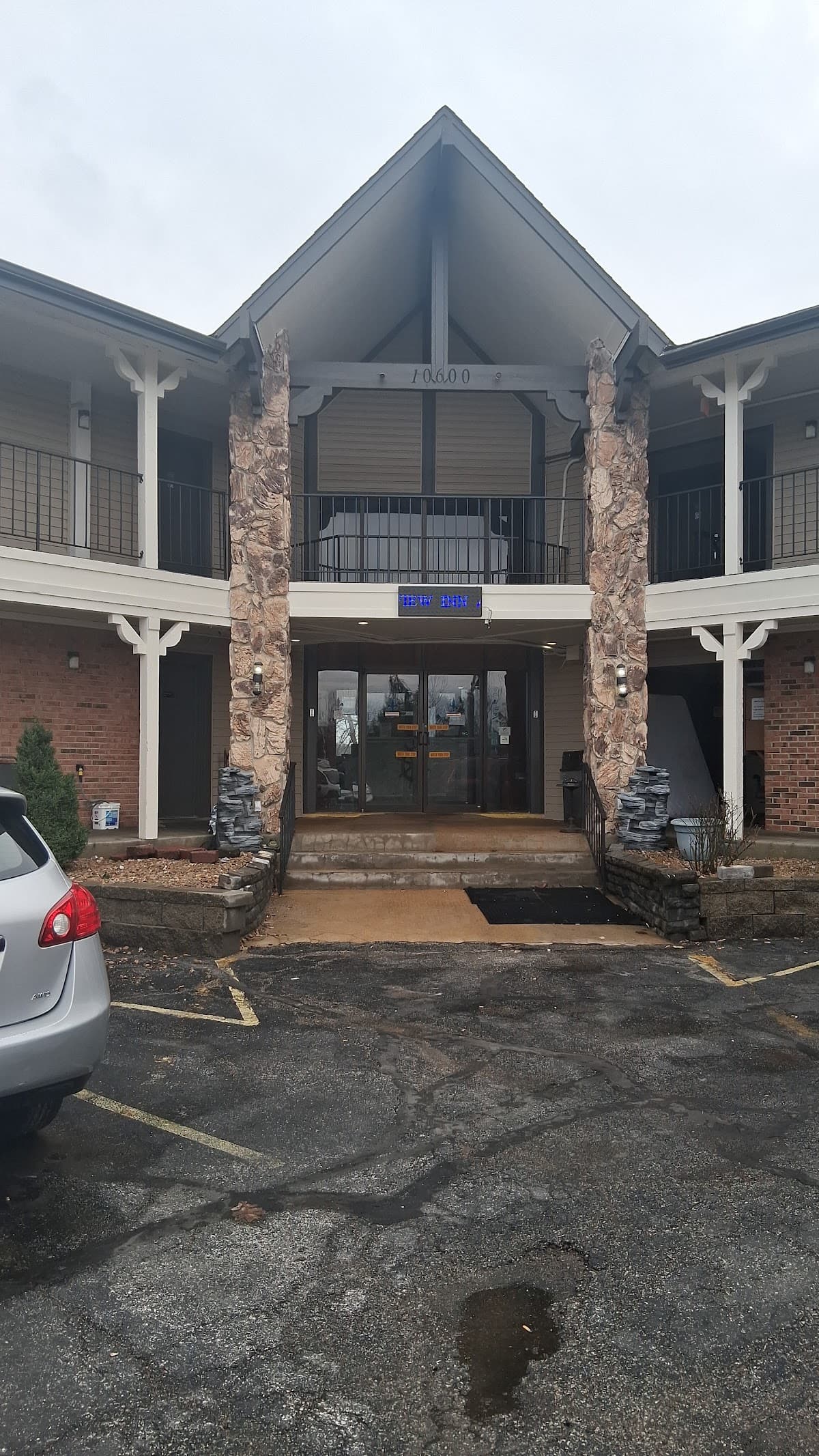 Lakeview Inn, Lake St Louis, shortly converting to "Days Inn", Motel in Lake Saint Louis
