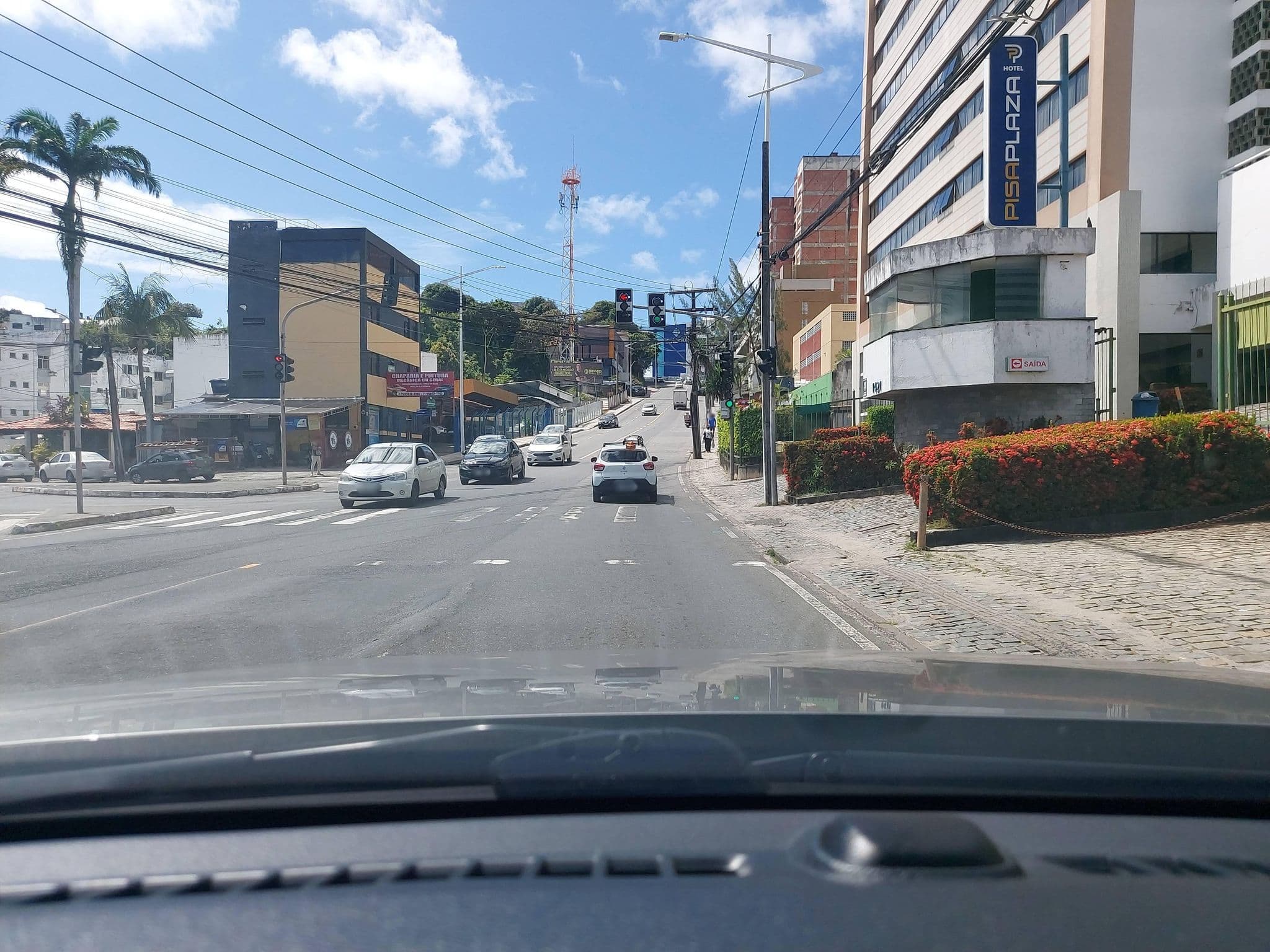 Street view near Rede Andrade Bahia Hotel, Salvador