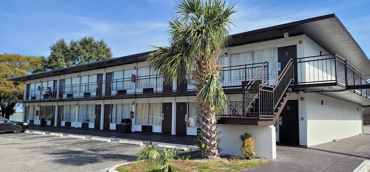 Paramount Lakeside Inn & Suites, Hotel in Lakeland