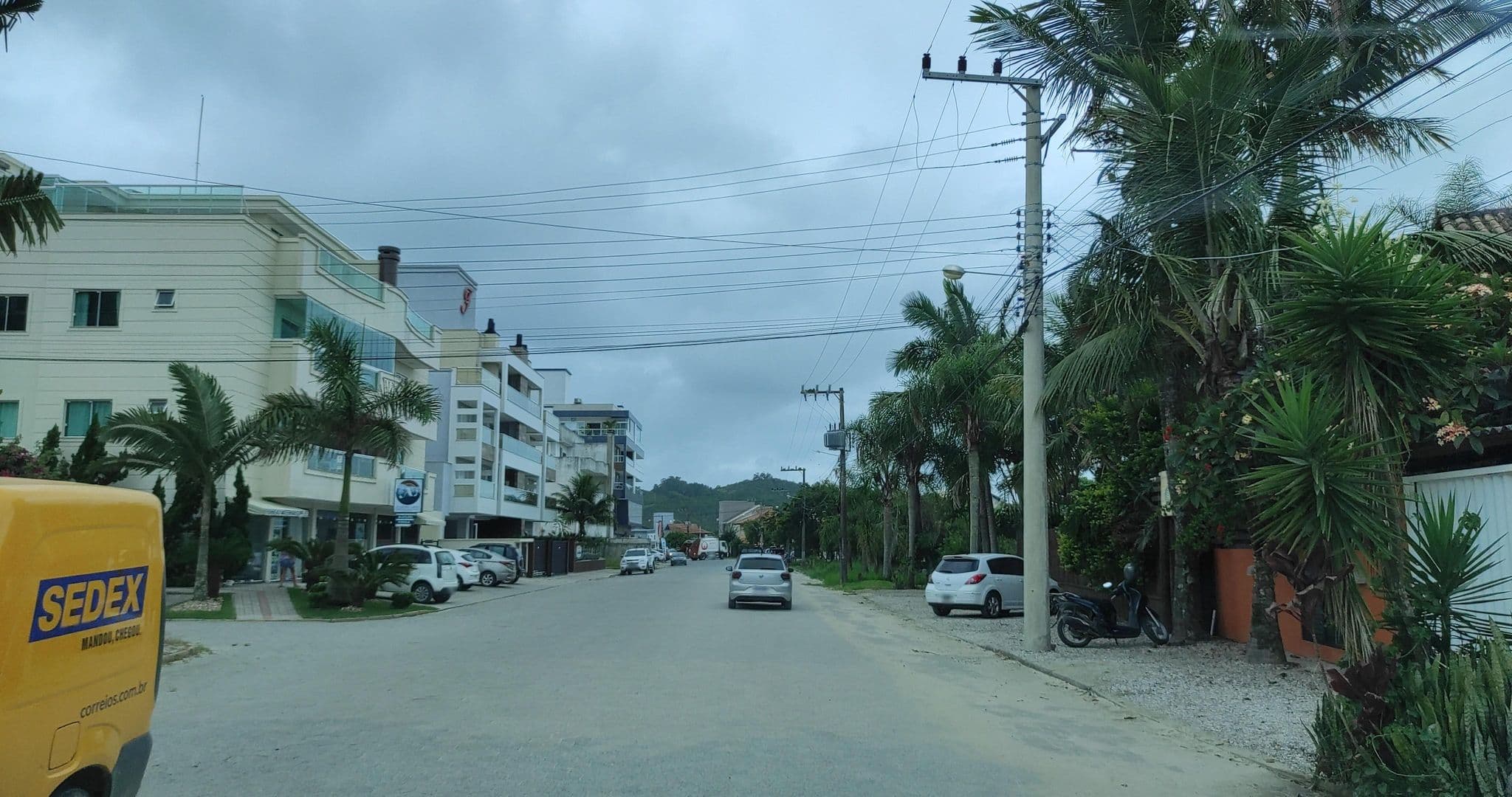 Street view near Pousada Vila Boa Vida, Bombinhas — © diegokrein (CC BY-SA · Mapillary)