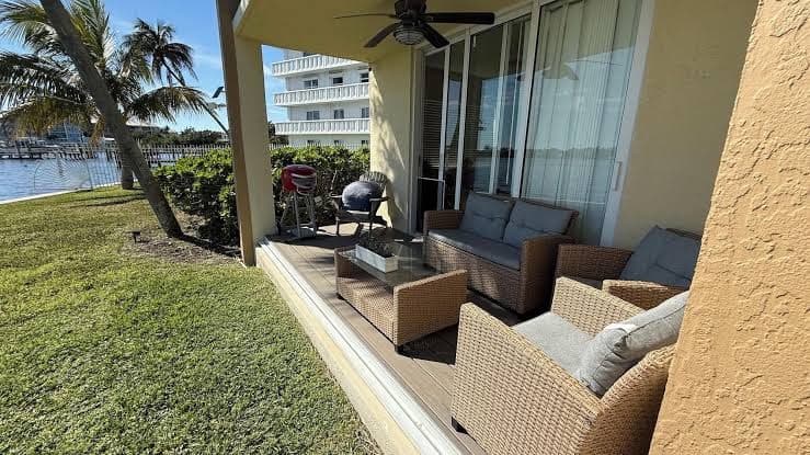 Wow! Waterfront condo & Boat dock@Palm Beach, Hotel in Lantana