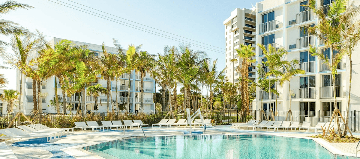 Plunge Beach Resort, Resort in Lauderdale-by-the-Sea