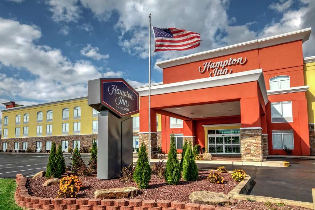 Hampton Inn Latrobe, Hotel in Lawson Heights