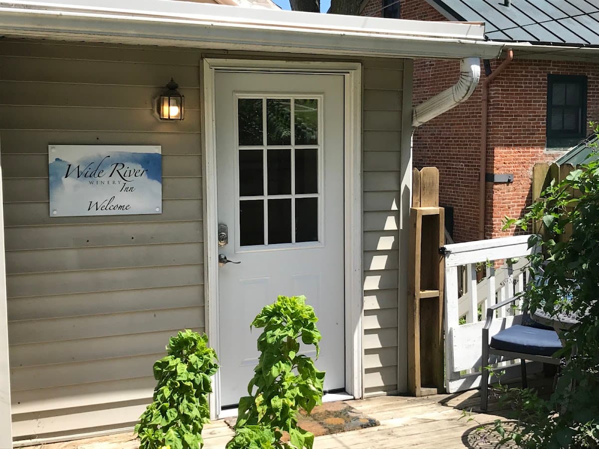 Wide River Inn, Hotel in Le Claire