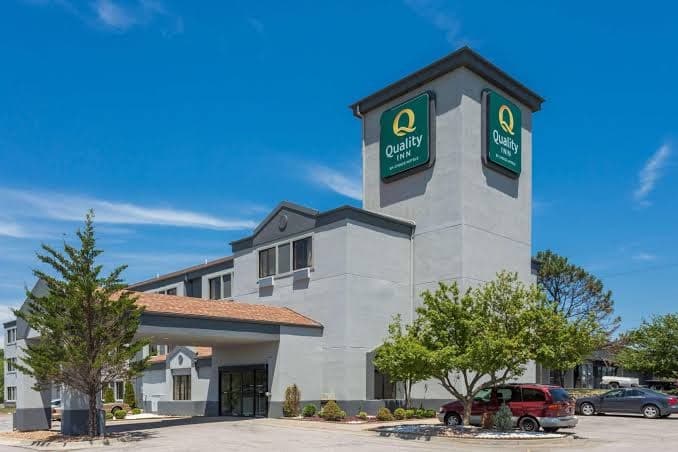 Quality Inn - Lees Summit, Kansas City, Hotel in Lee's Summit