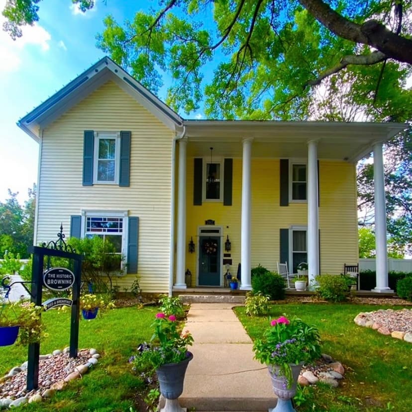 The Historic Browning Bed and Breakfast, Bed & Breakfast in Lee's Summit
