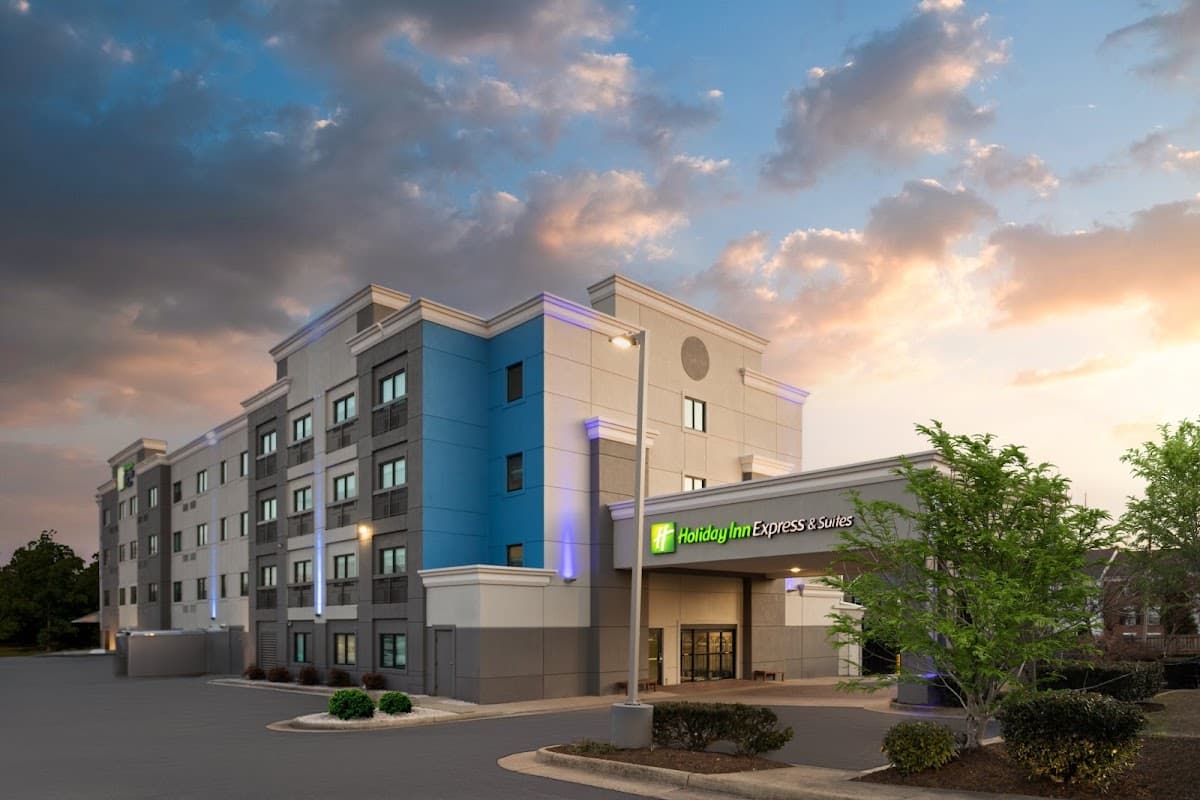 Holiday Inn Express & Suites Leesburg - Historic District by IHG, Hotel in Leesburg
