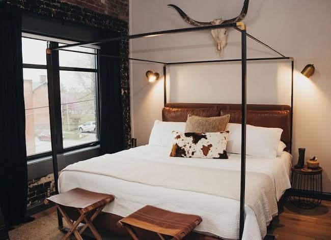 The Alexander Hotel -The McKinzie Suite- 2BR/2Bath, Hotel in Leitchfield