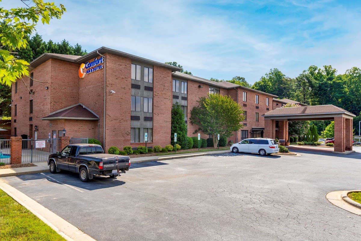 Comfort Inn & Suites Lenoir Hwy 321 Northern Foothills, Hotel in Lenoir