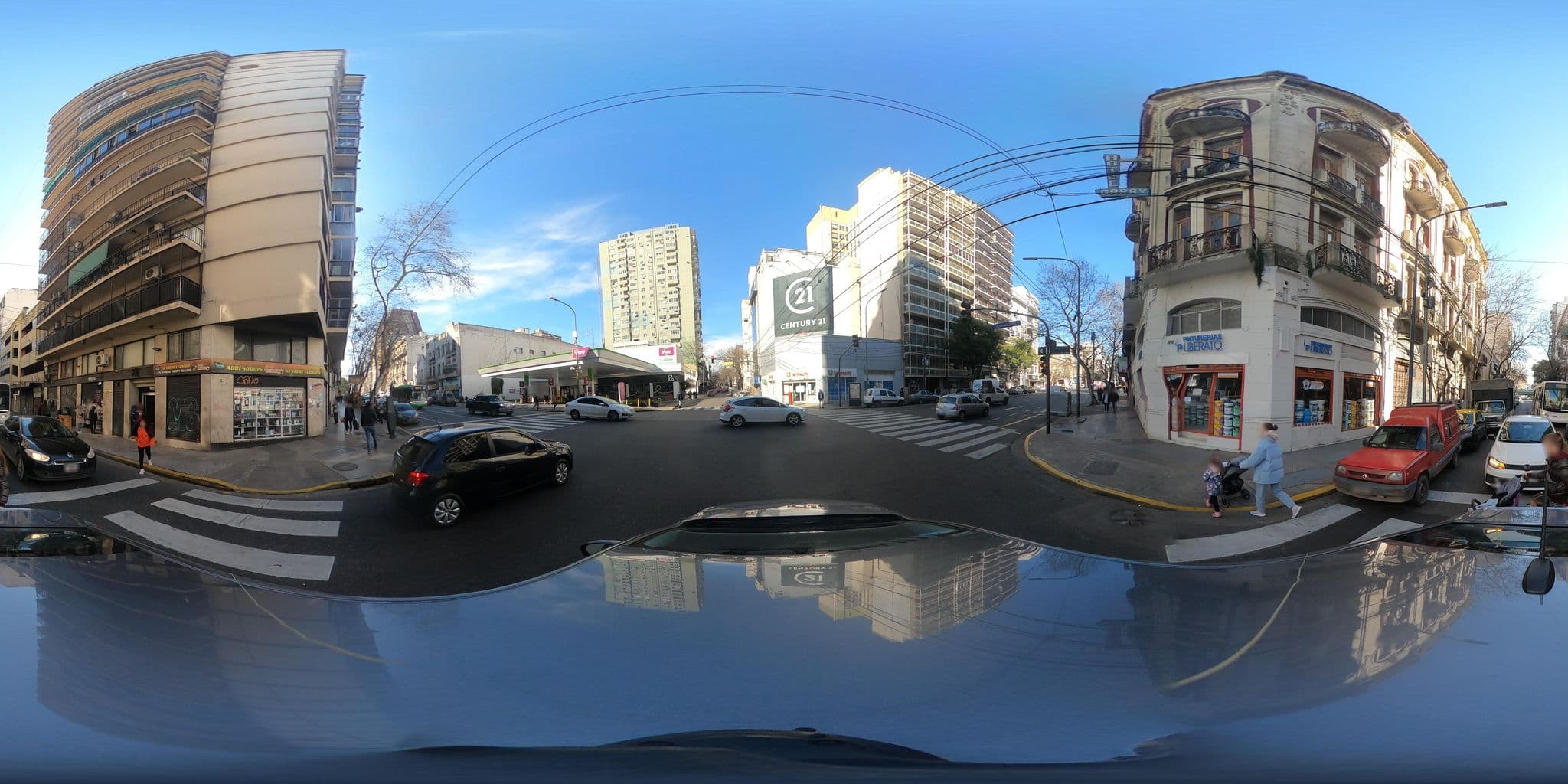 Street view near Hotel Caray, Balvanera