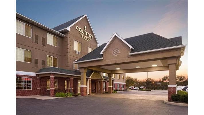 Country Inn & Suites by Radisson, Lima, Hotel in Lima