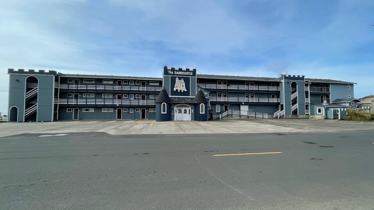 The Sandcastle Beachfront Hotel, Hotel in Lincoln City