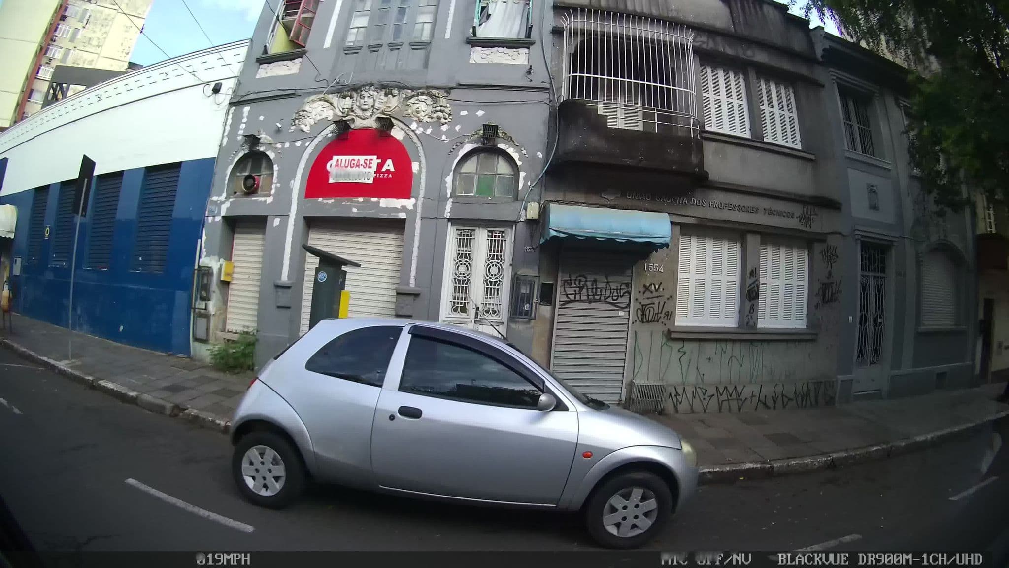 Street view near Pousada Garoa, Porto Alegre — © kaart_1 (CC BY-SA · Mapillary)