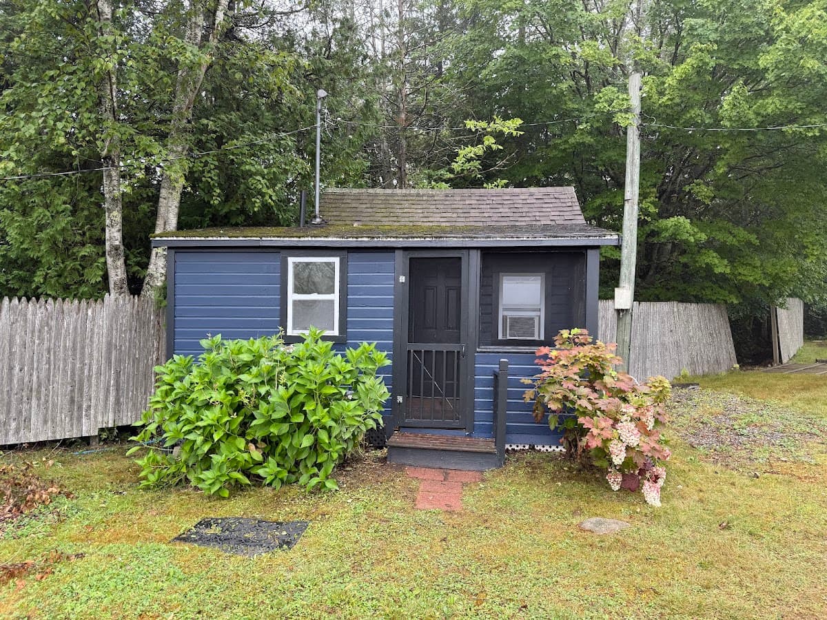 The Anchorage Coastal Cabins & Motel, Hotel in Lincolnville