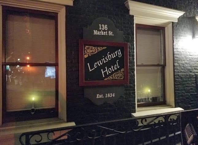 Lewisburg Hotel, Hotel in Linntown