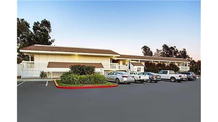 Super 8 by Wyndham Livermore, Hotel in Livermore