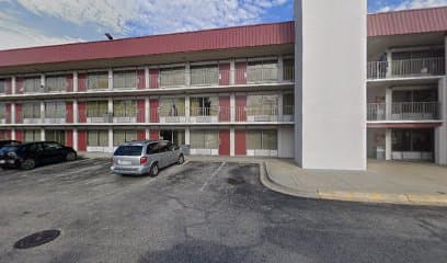 Daysinn/super8, Hotel in Woodlawn