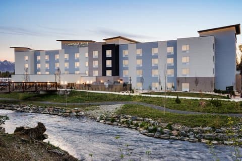 TownePlace Suites by Marriott Logan, Hotel in River Heights