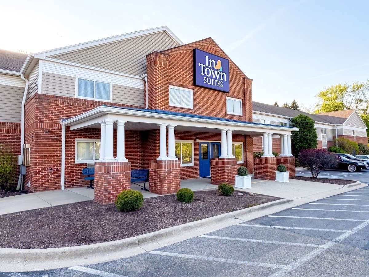 InTown Suites Extended Stay Chicago IL - Oakbrook, Aparthotel in Oakbrook Terrace