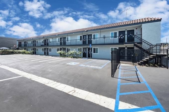 Unik Motel, Motel in Lomita