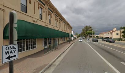 Rayleen Wilson, Hotel in Lompoc