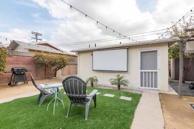 Private Guesthouse - Los Angeles - One-Bedroom House, Guesthouse in Vermont Square