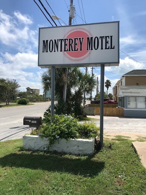 Monterey Motel, Motel in Lower Grand Lagoon