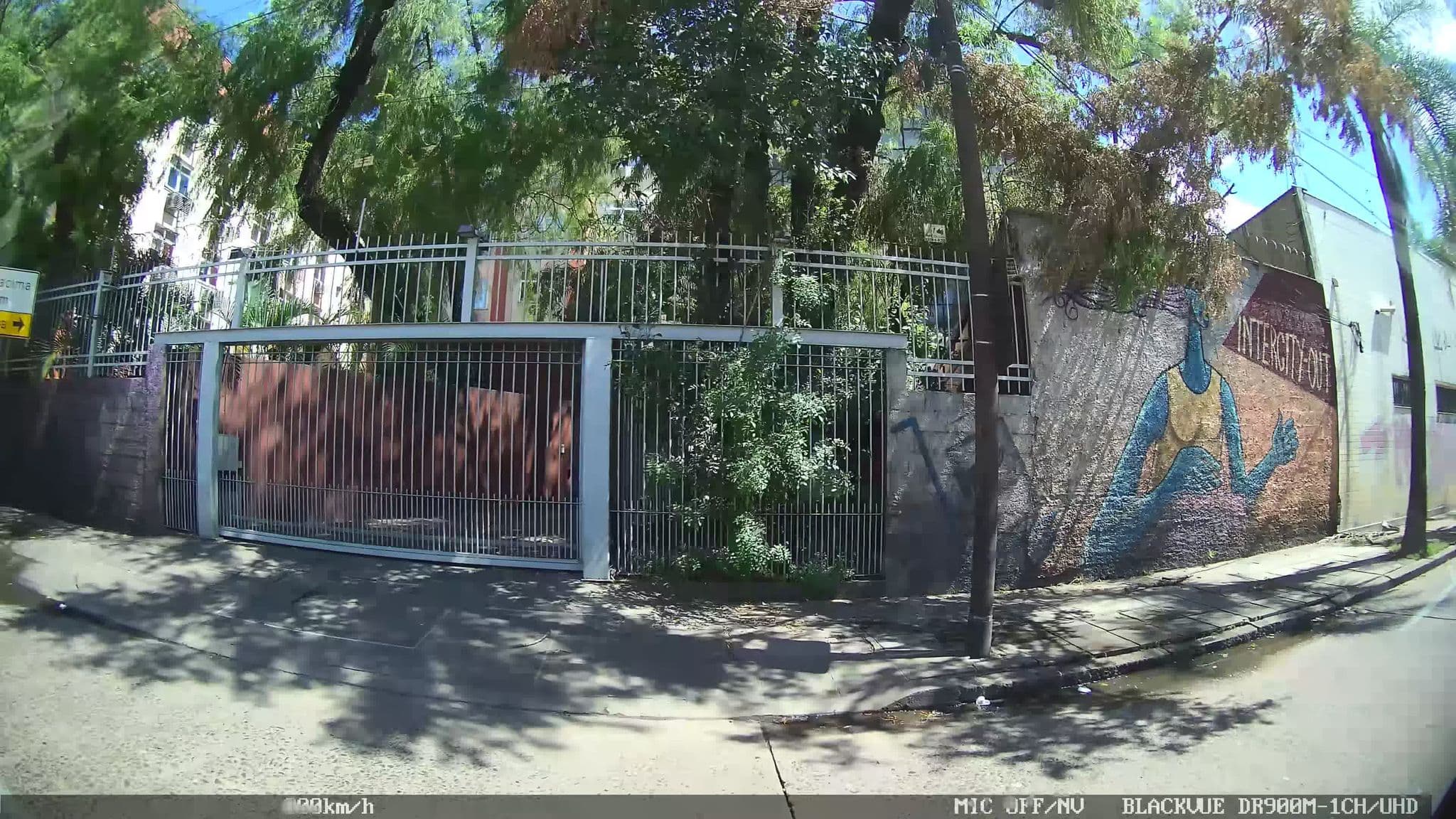 Street view near Intercity Hotel, Porto Alegre — © kaart_1 (CC BY-SA · Mapillary)