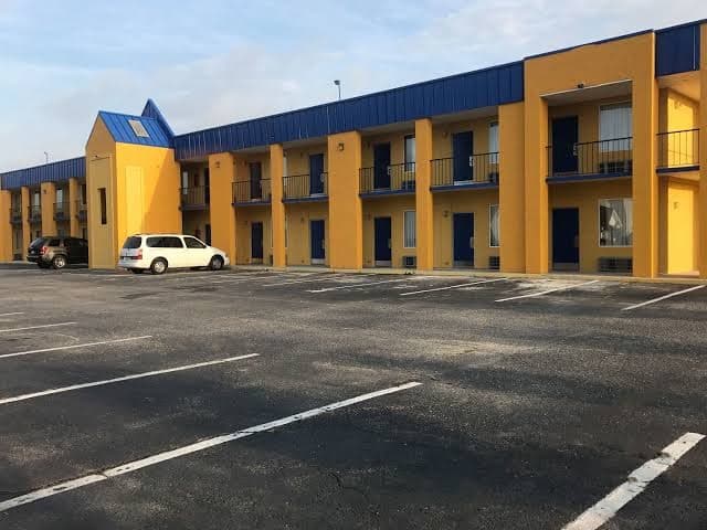 Super 8 by Wyndham Lumberton NC, Hotel in Lumberton