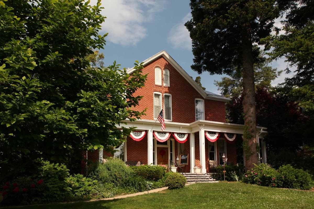 South Court Inn Bed & Breakfast, Bed & Breakfast in Luray