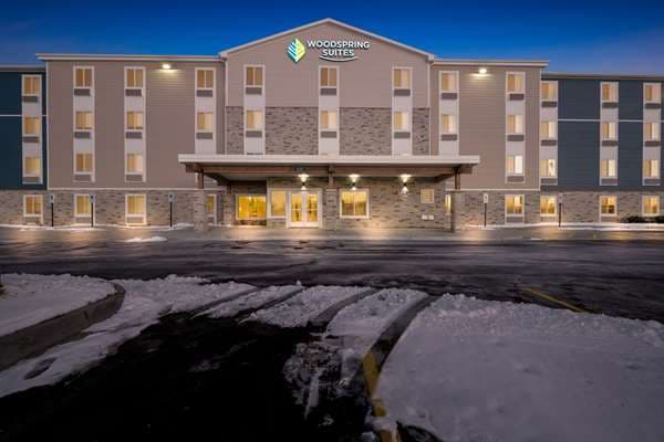 WoodSpring Suites Loves Park - Rockford, Aparthotel in Machesney Park