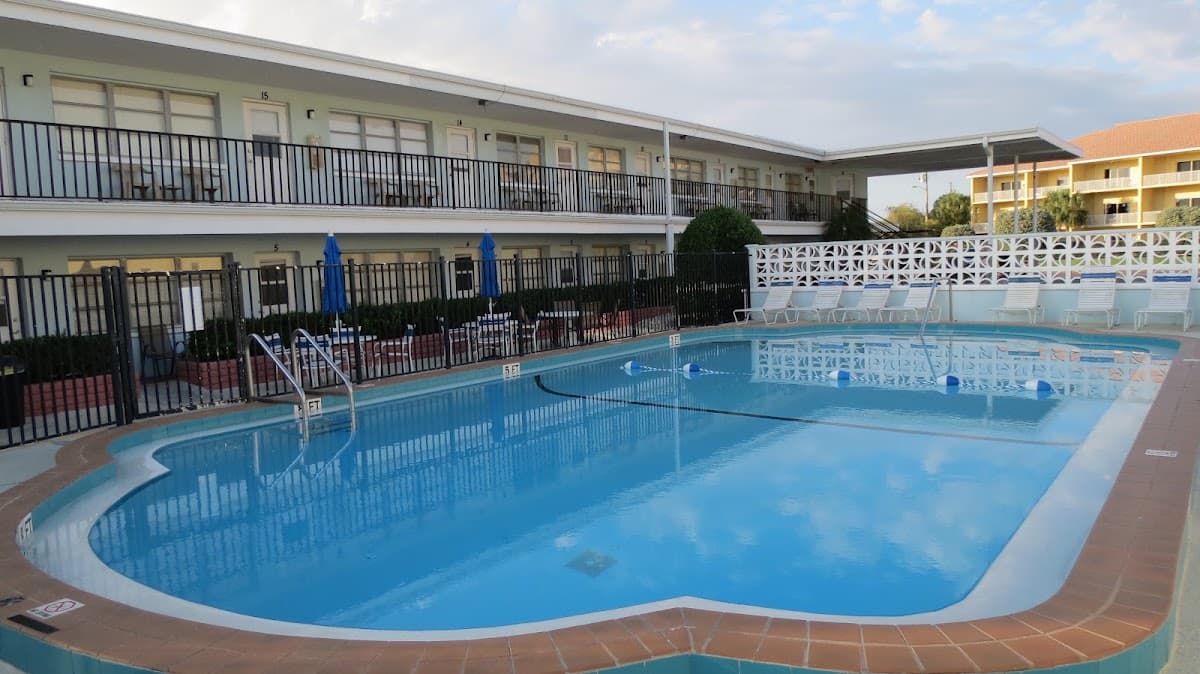 Beachside Resort Motel, Hotel in Treasure Island