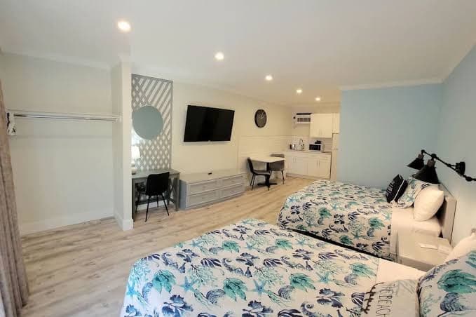 Satellite Motel - The Hideaway 125, Motel in Treasure Island