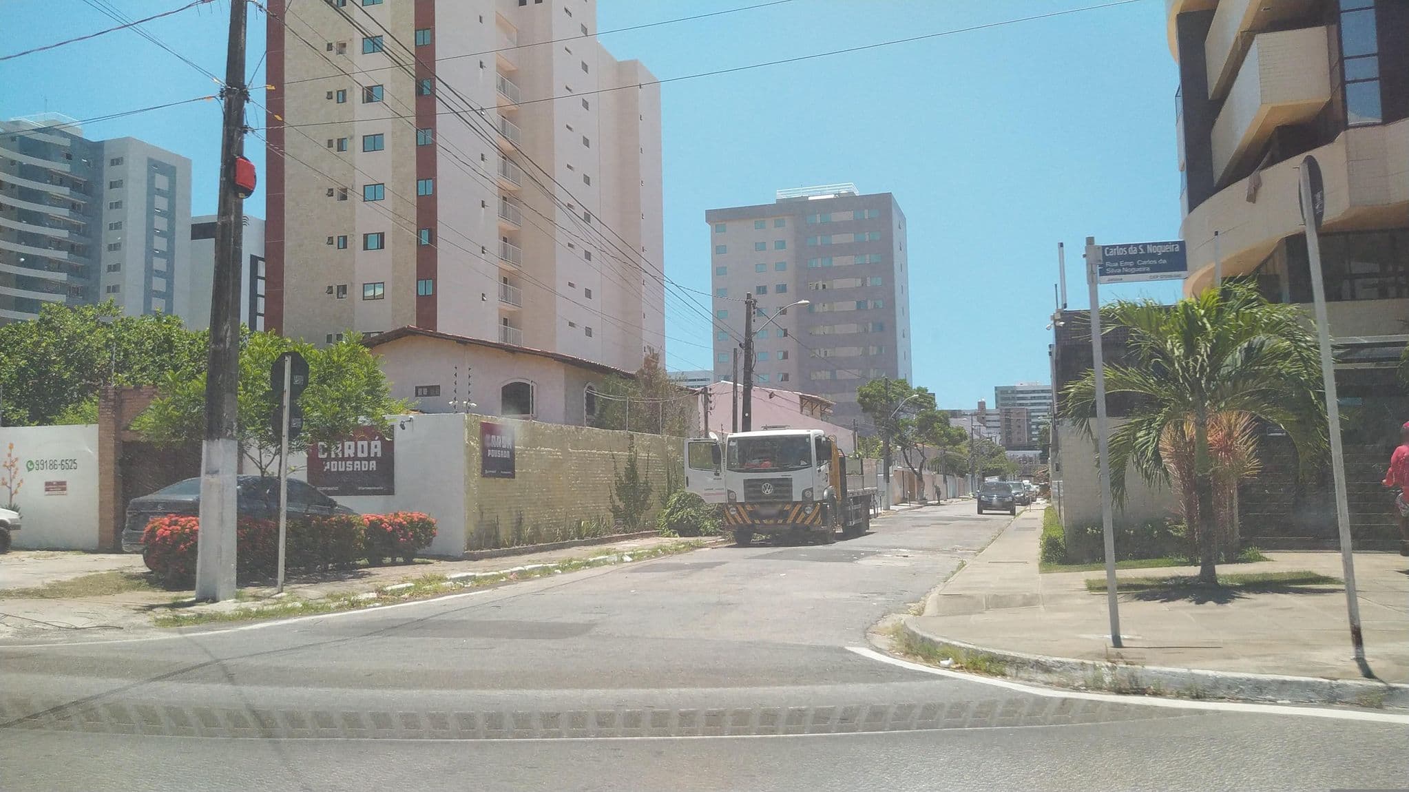 Street view near Caroá Pousada & Hostel, Maceió — © andreson (CC BY-SA · Mapillary)