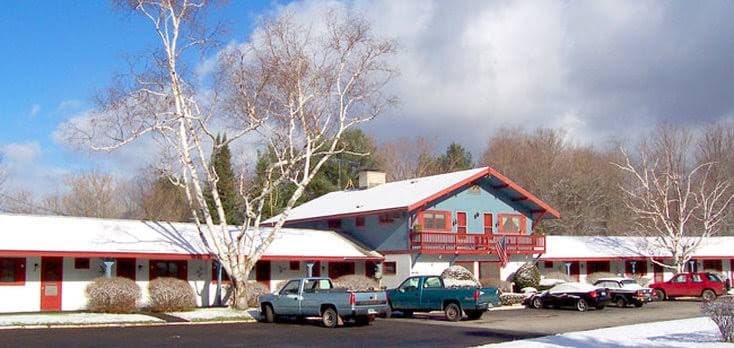 The Chalet Motel, A Travelodge by Wyndham, Hotel in Manchester Center