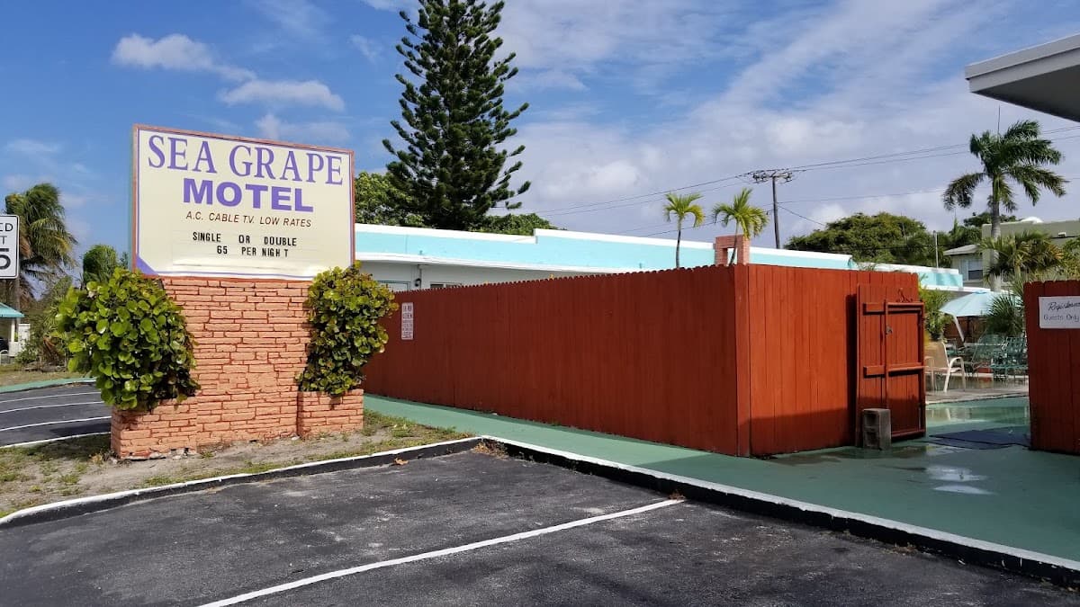 Sea Grape Motel Apartments, Motel in West Palm Beach