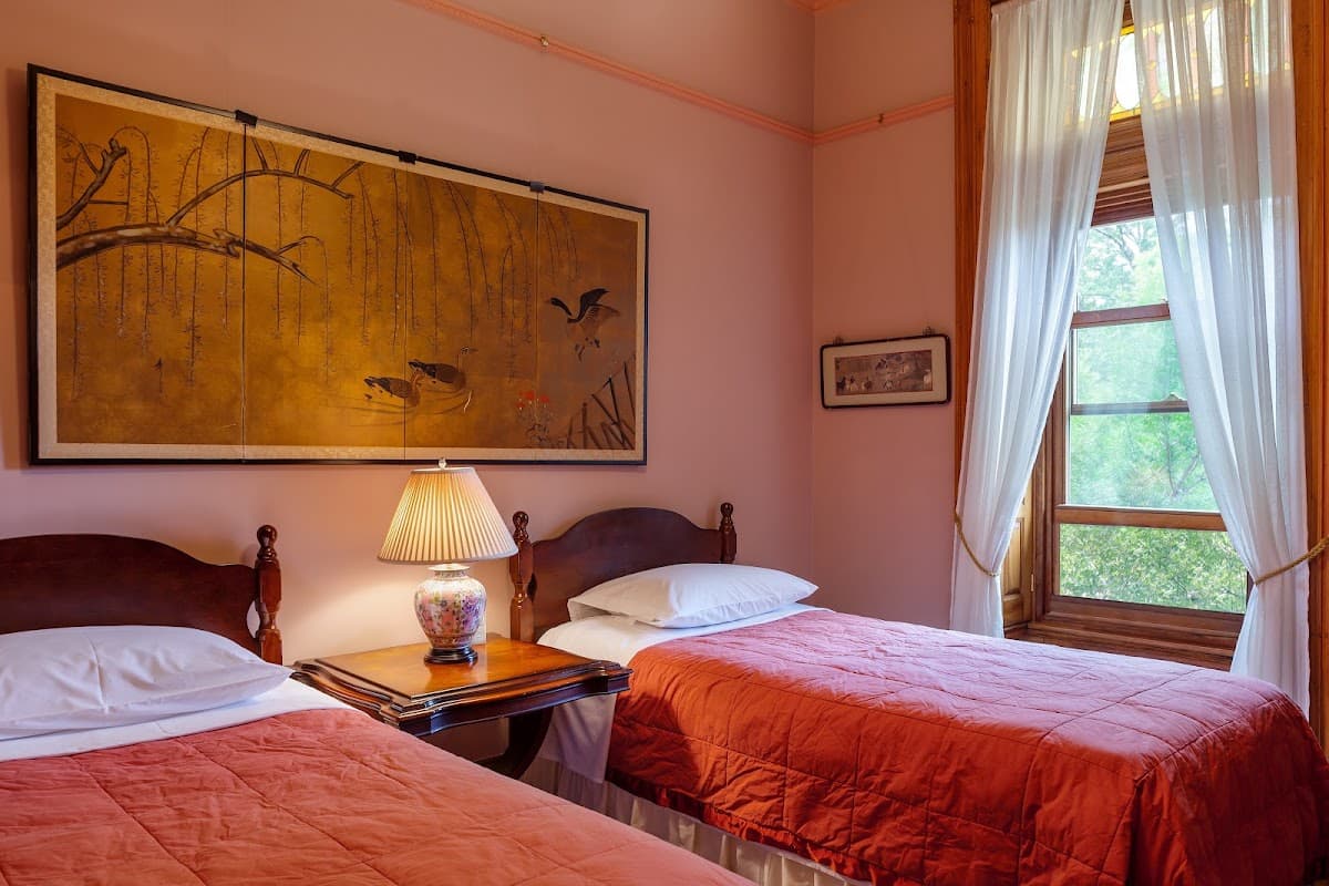 2 Bedroom Suite NYC, Hotel in Harlem