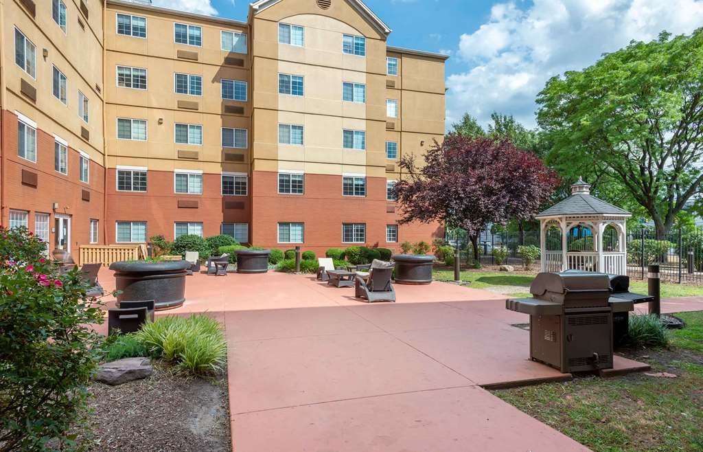 Extended Stay America Suites- Secaucus - New York City Area, Aparthotel in Secaucus