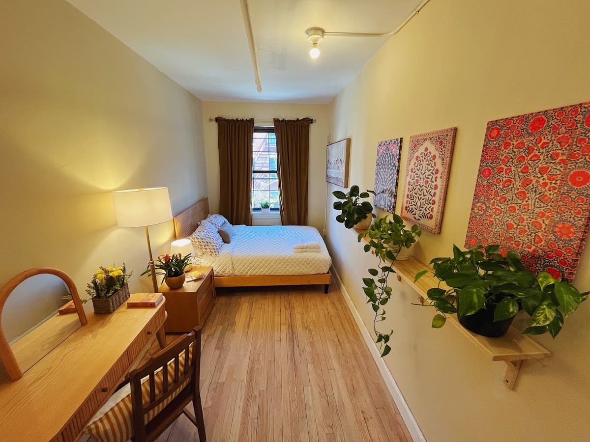 Interfaith 21, Bed & Breakfast in Gramercy Park