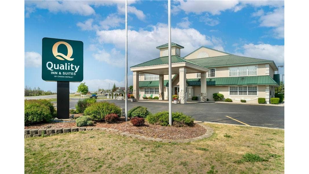 Quality Inn & Suites Manistique, Hotel in Manistique