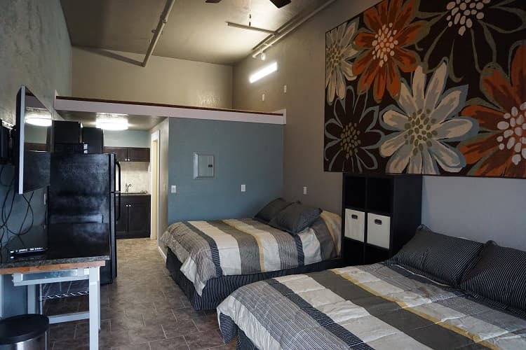 Riverfront Studio Suites #106, Aparthotel in Mankato