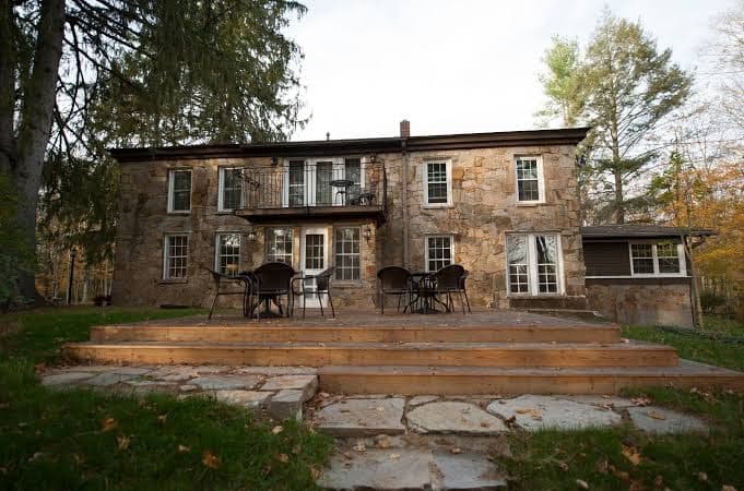 Stone Arches Bed and Breakfast, LLC, Hotel in Mansfield City
