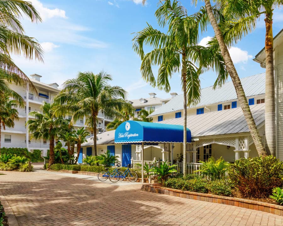 Olde Marco Island Inn & Suites, Hotel in Marco