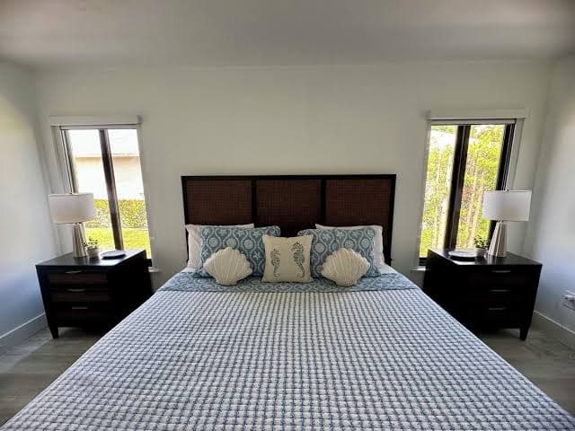 WELCOME- MARCO ISLAND BEACH LIFEISGOOD STYLISH HOME! FOOD, FUN, SUN & MEMORIES!, Hotel in Marco Island
