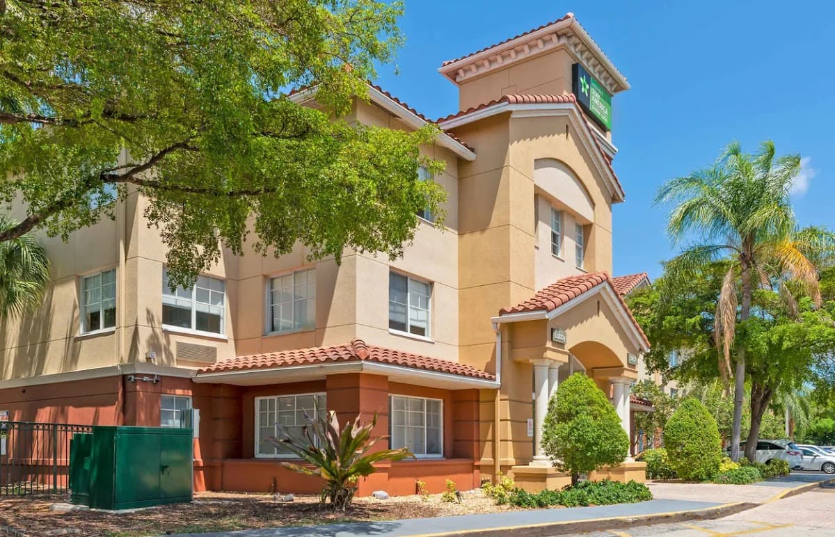 Extended Stay America Premier Suites- Fort Lauderdale - Cypress Creek - Park North, Aparthotel in North Andrews Gardens