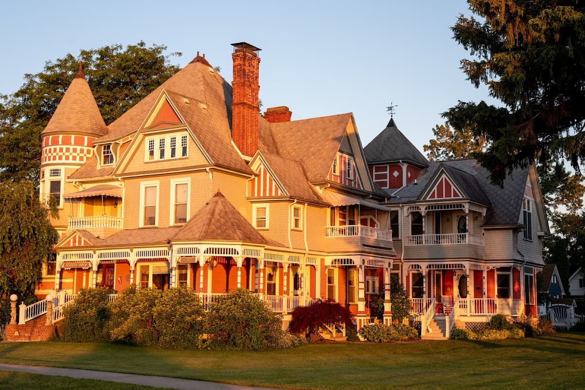 The Heather House, Bed & Breakfast in Marine City